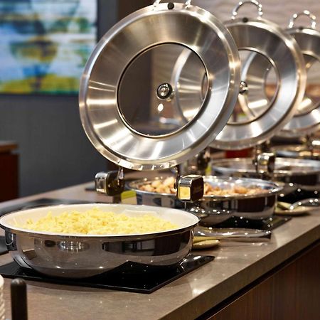 Doubletree By Hilton Hotel & Conference Centre Regina Luaran gambar