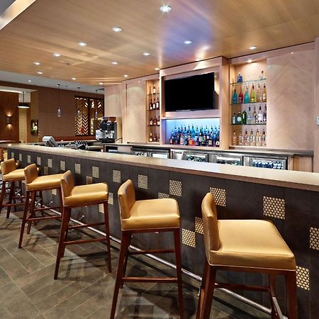 Doubletree By Hilton Hotel & Conference Centre Regina Luaran gambar