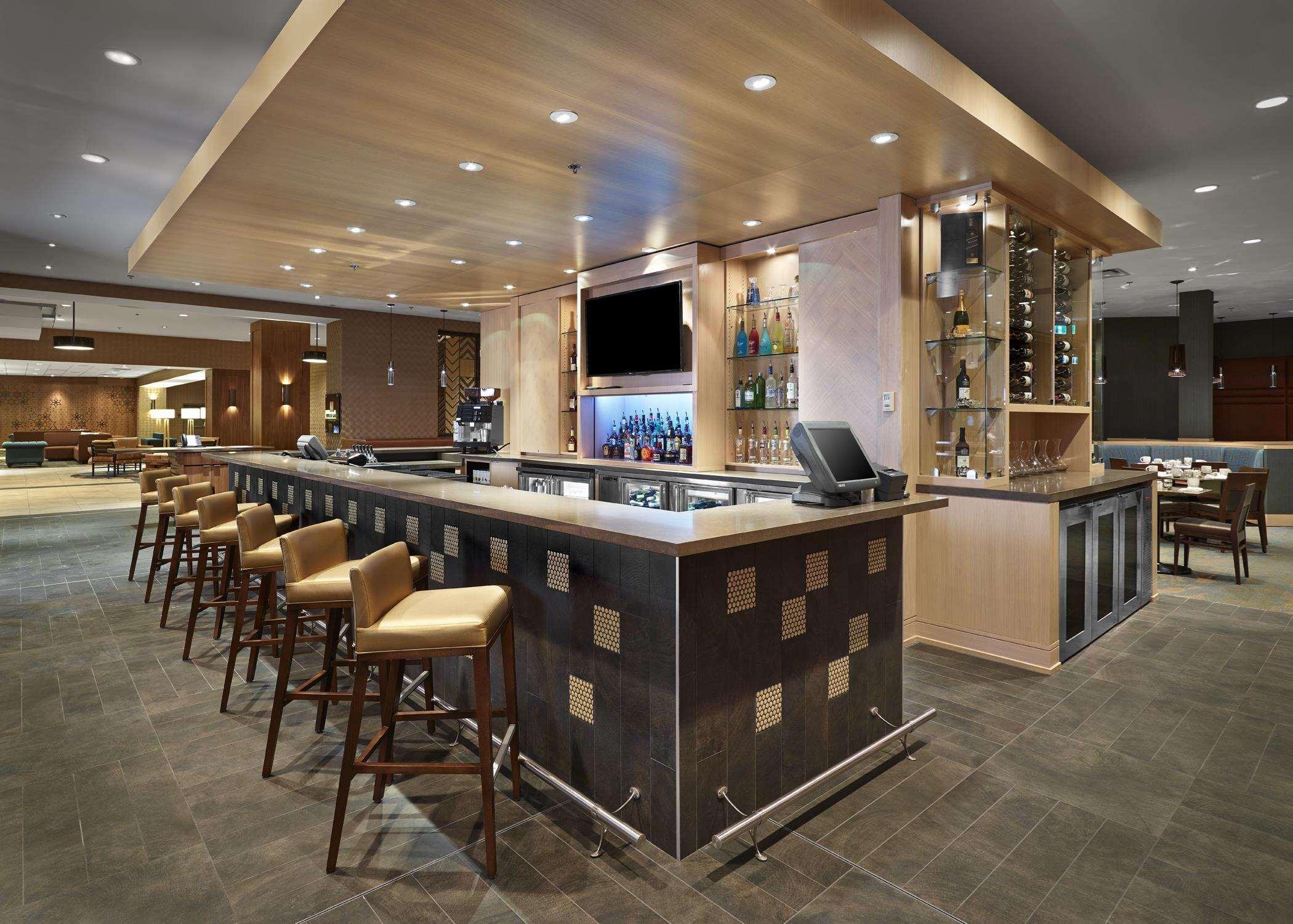 Doubletree By Hilton Hotel & Conference Centre Regina Luaran gambar