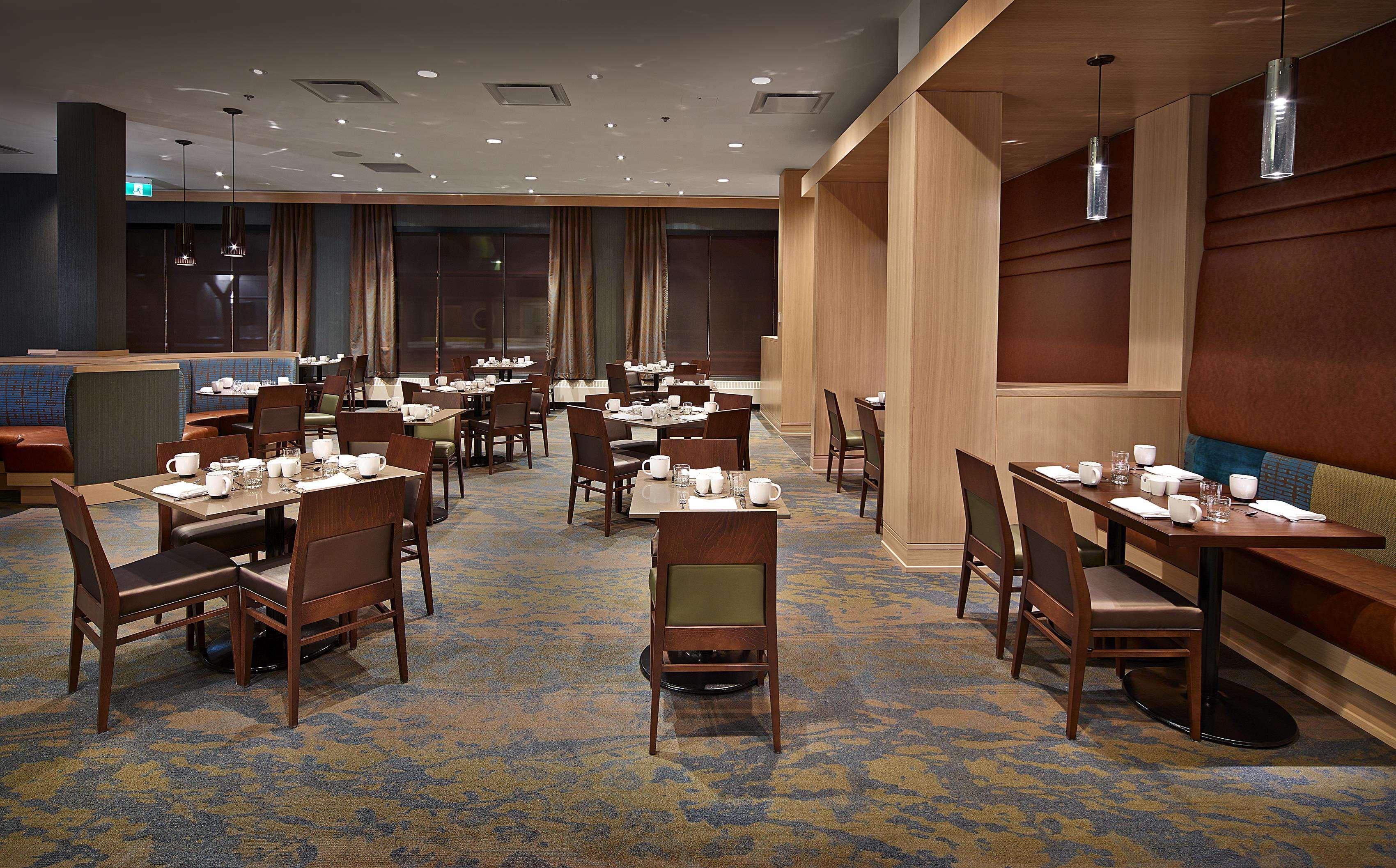 Doubletree By Hilton Hotel & Conference Centre Regina Luaran gambar