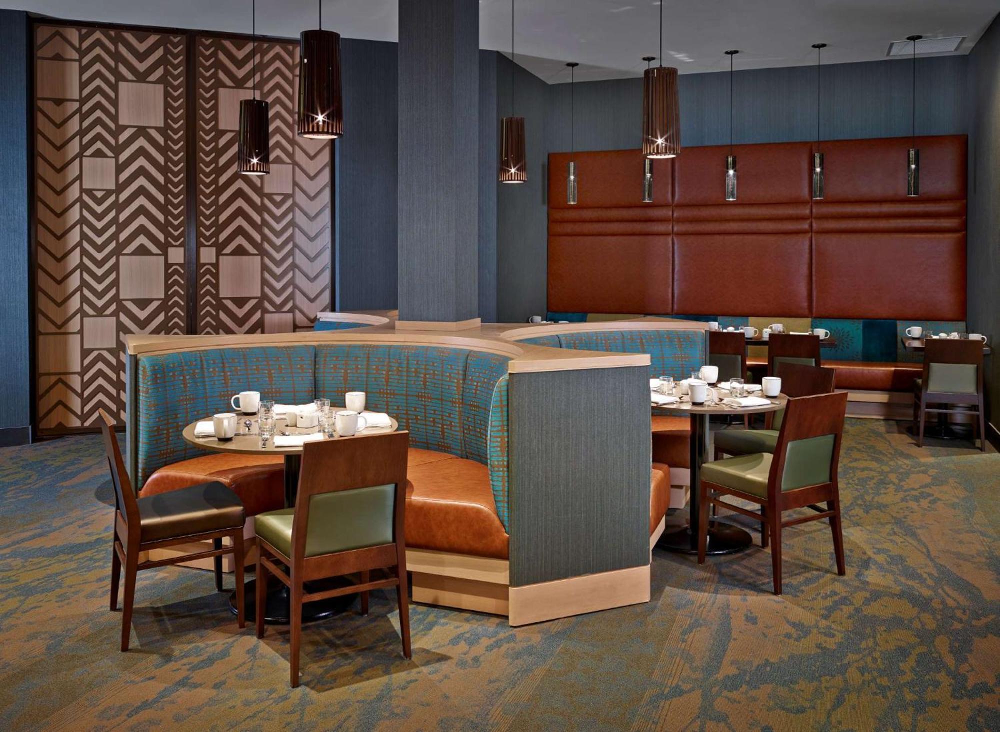 Doubletree By Hilton Hotel & Conference Centre Regina Luaran gambar