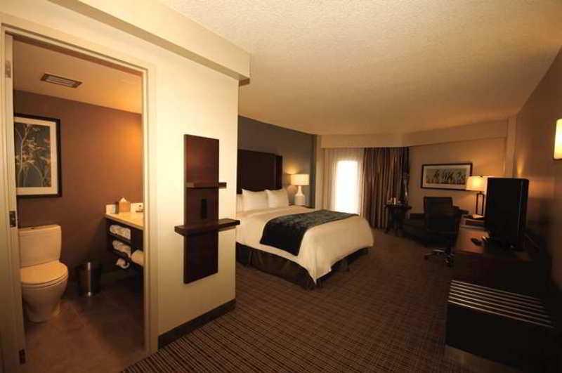 Doubletree By Hilton Hotel & Conference Centre Regina Luaran gambar